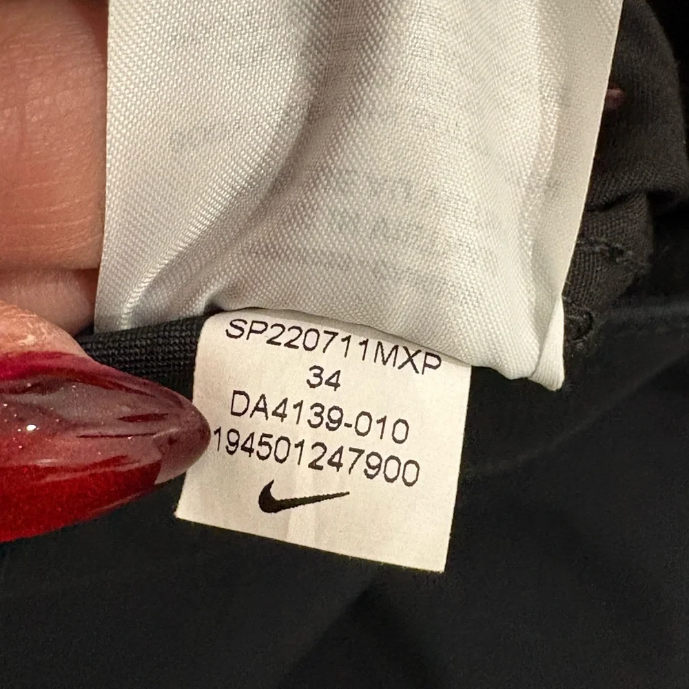 Nike Men's Dark Shorts Size 34 - Picture 7 of 8